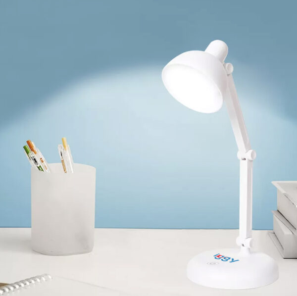 LAMPA BIROU LED Iggy,100 lumen,3 trepte intens lum,buton tactil on/off,mat ABS,conec: cablu USB inclus/3 baterii AA (neincluse),durata viata bec LED 50000h,alb "IGDL-LED-LAMP" LAMPA BIROU LED Iggy,100 lumen,3 trepte intens lum,buton tactil on/off,mat ABS,conec: cablu USB inclus/3 baterii AA (neincluse),durata viata bec LED 50000h,alb "IGDL-LED-LAMP"